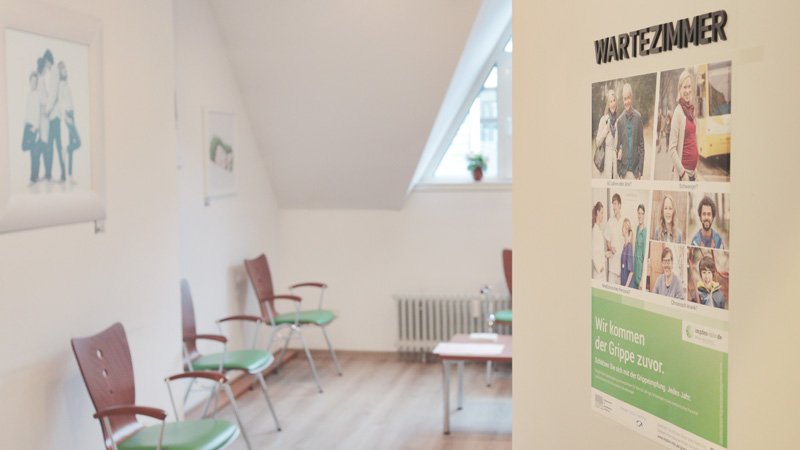Wartezimmer in der Praxis für Gynäkologie &ndash; Frauenarzt Brake
